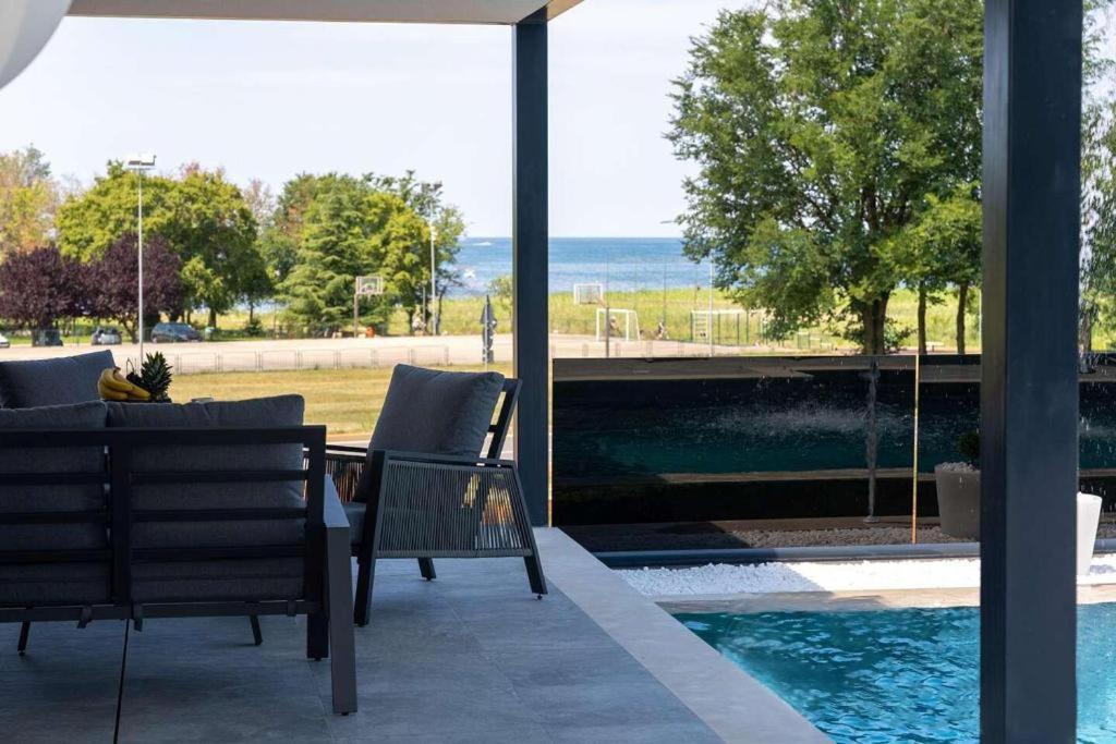 Appartamento Seaview Funtana Esterno foto